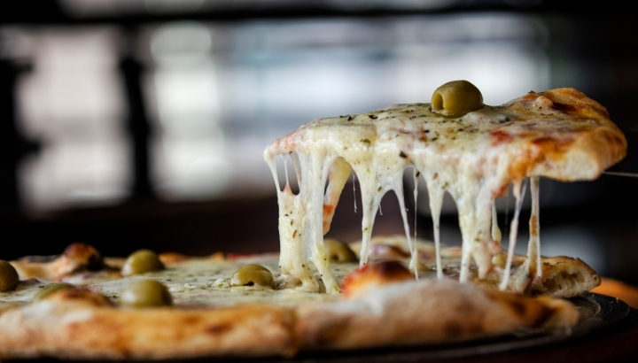 pizza svila mozzarella olive
